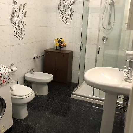 Al Civico 8 Holiday home
